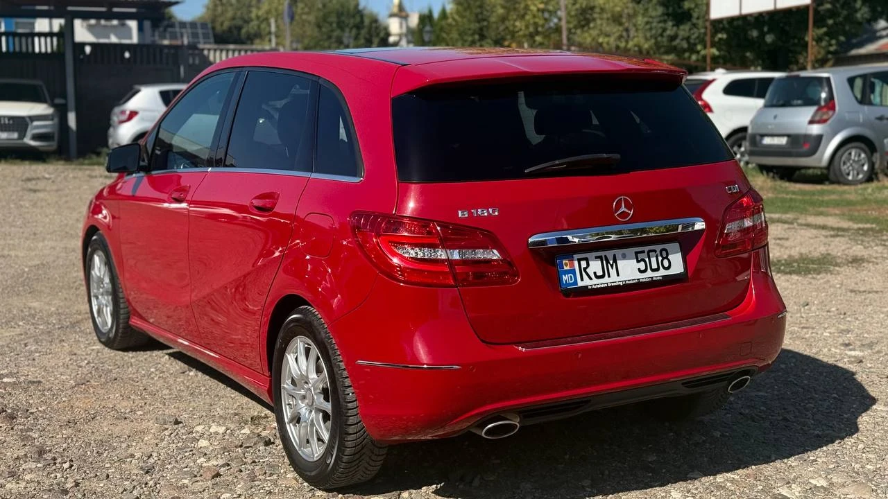 Photo 5 - Mercedes-Benz B Class