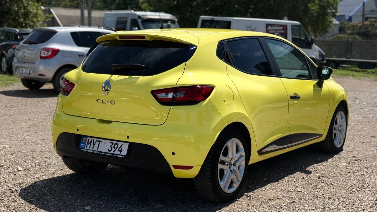 Photo 3 - Renault Clio
