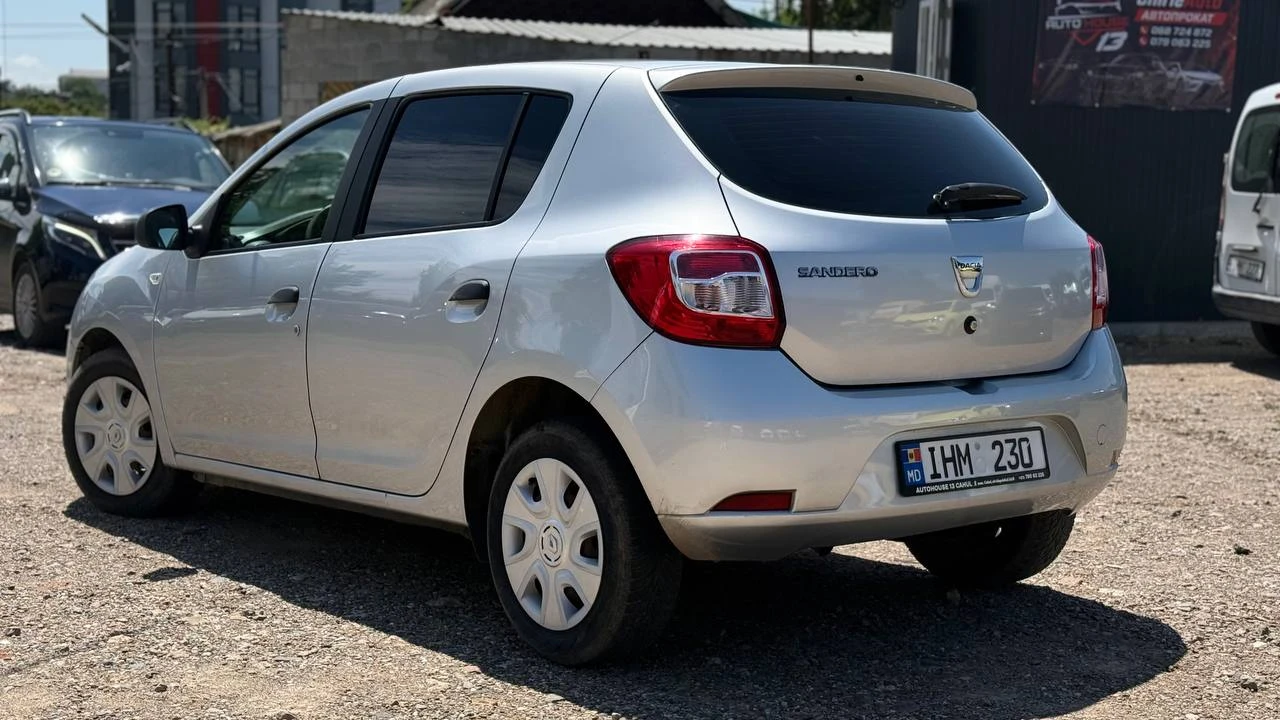 Photo 3 - Dacia Sandero