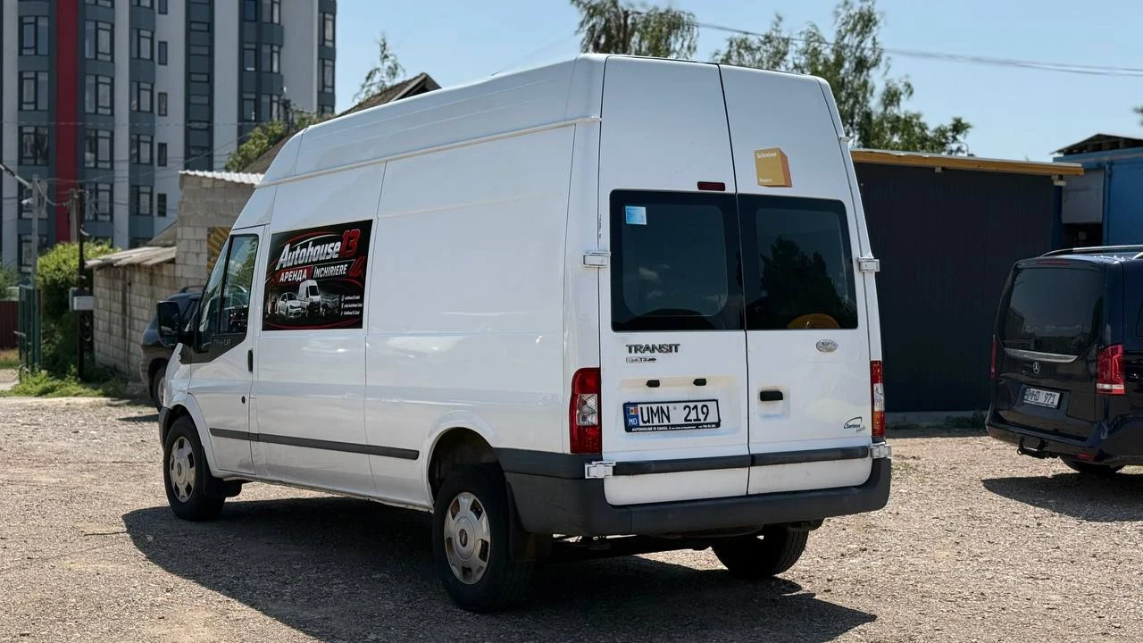 Photo 8 - Ford Transit