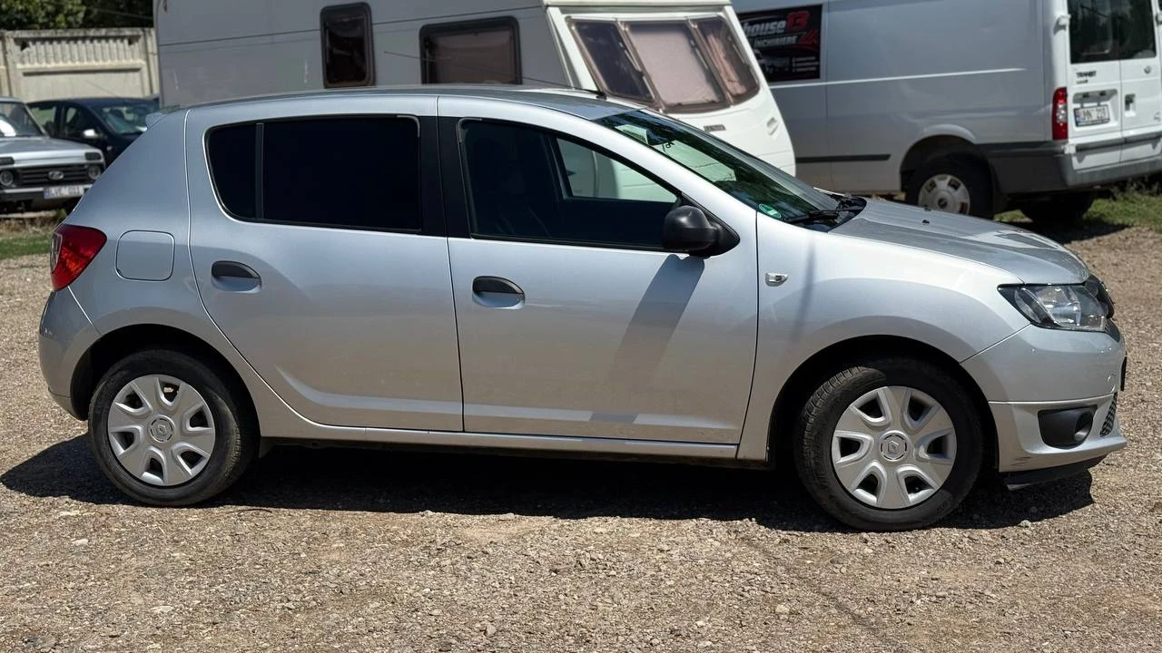 Photo 4 - Dacia Sandero